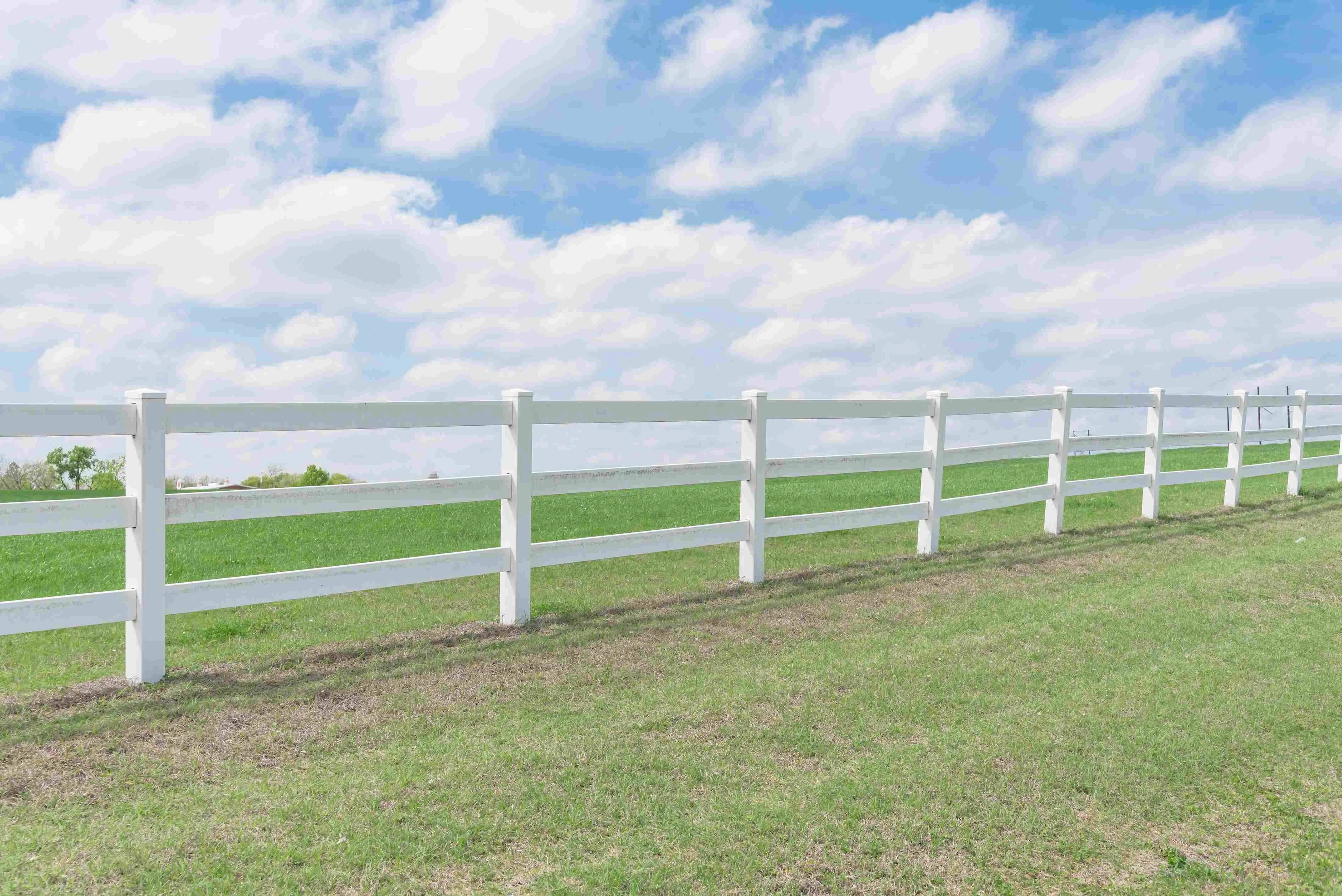 Vinyl split rail